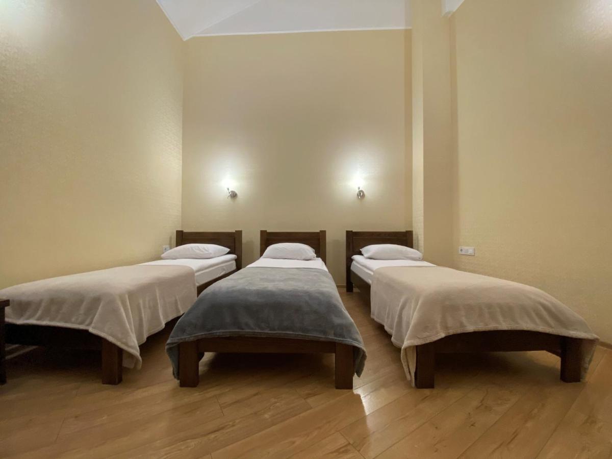 Passage Hotel Ternopil Kültér fotó