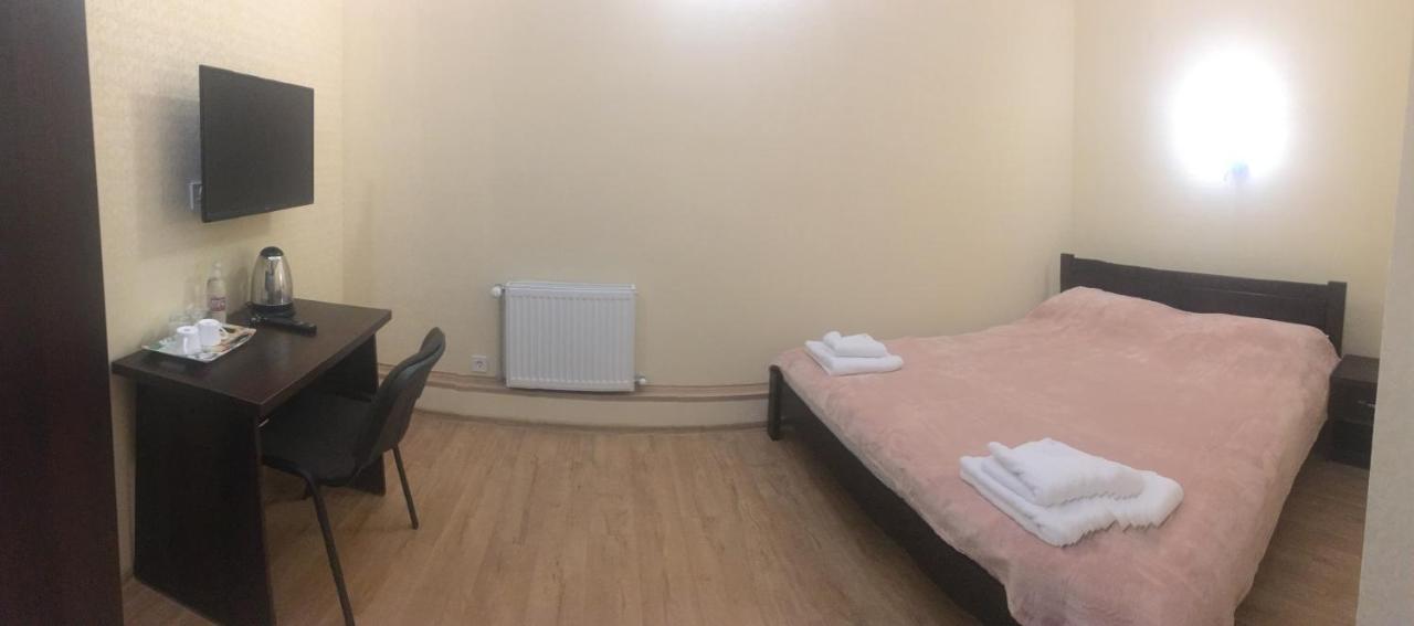 Passage Hotel Ternopil Kültér fotó