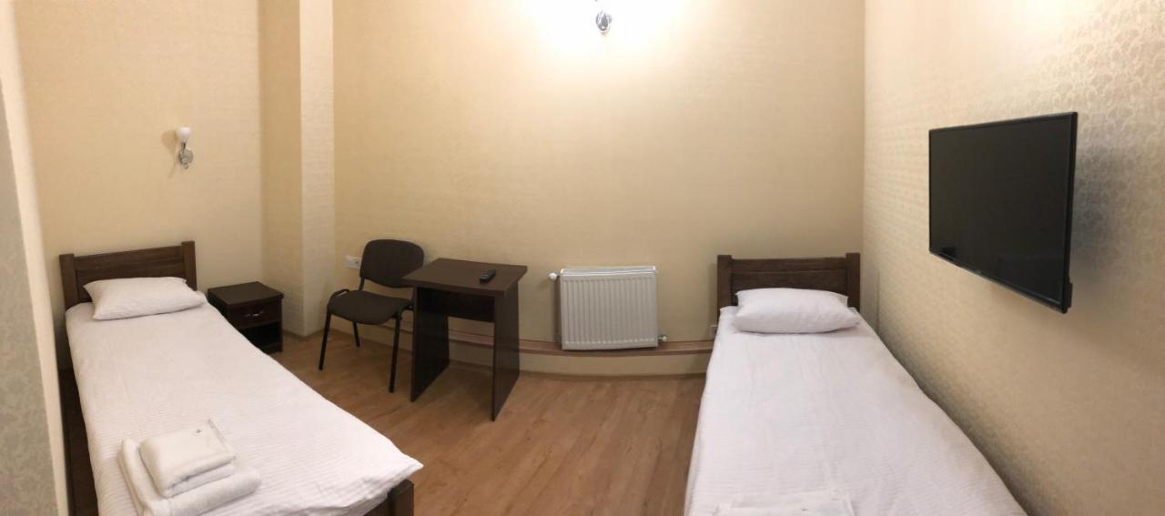 Passage Hotel Ternopil Kültér fotó