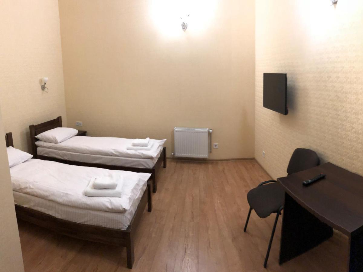 Passage Hotel Ternopil Kültér fotó
