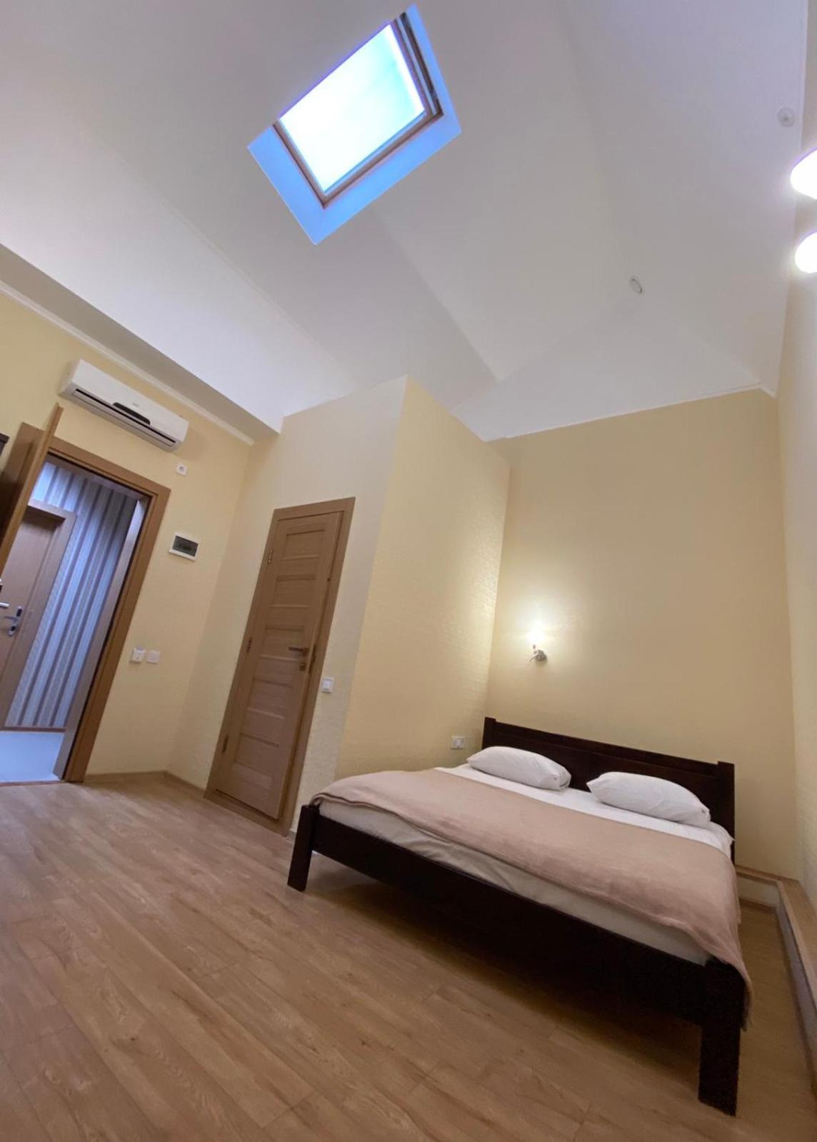 Passage Hotel Ternopil Kültér fotó