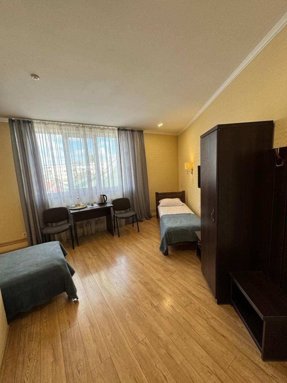 Passage Hotel Ternopil Kültér fotó