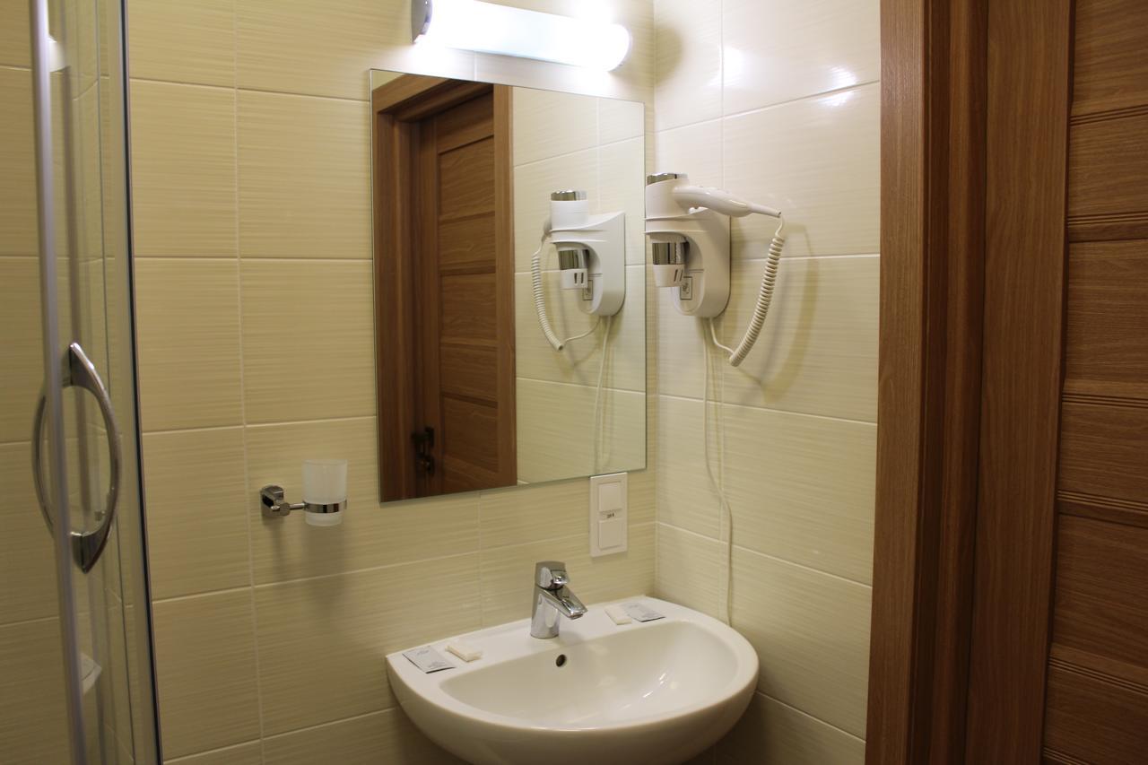 Passage Hotel Ternopil Kültér fotó